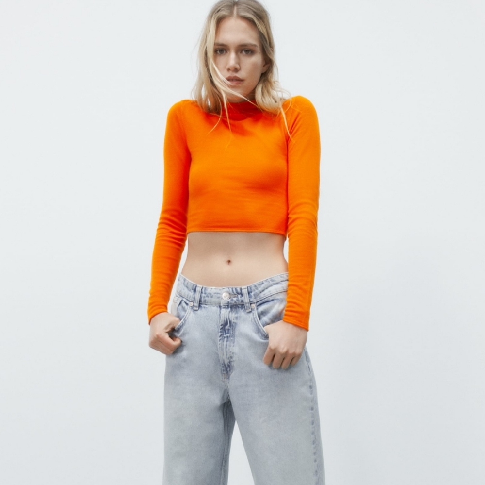 ZARA RUCHED SHOULDER KNIT SWEATER